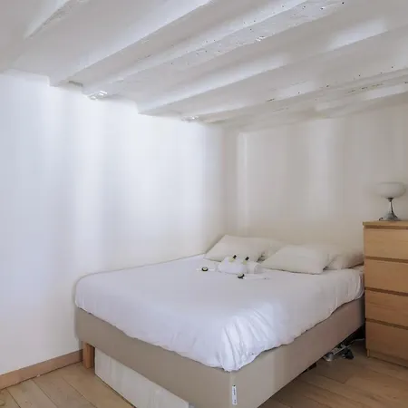 Guestready - Stylish For 2 In The Heart Of Appartamento